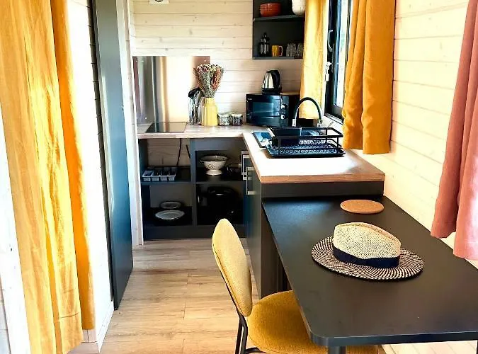 Joy Tiny House Perche * La Madeleine-Bouvet